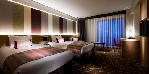 Deluxe Twin (Regular)