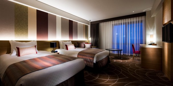 Deluxe Twin (Regular)